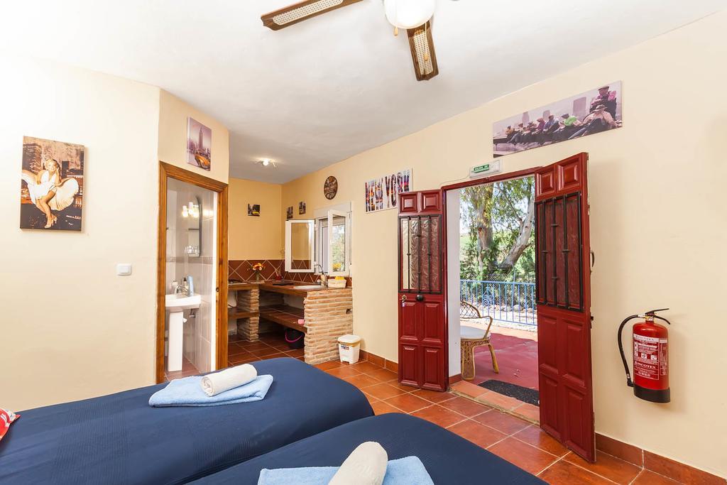 Dos Alamos B&B Alora Bilik gambar
